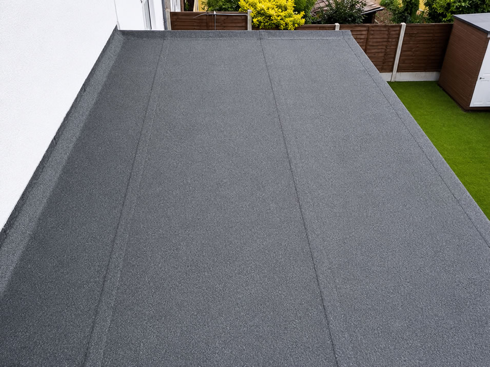 New felt roofing on a house extension